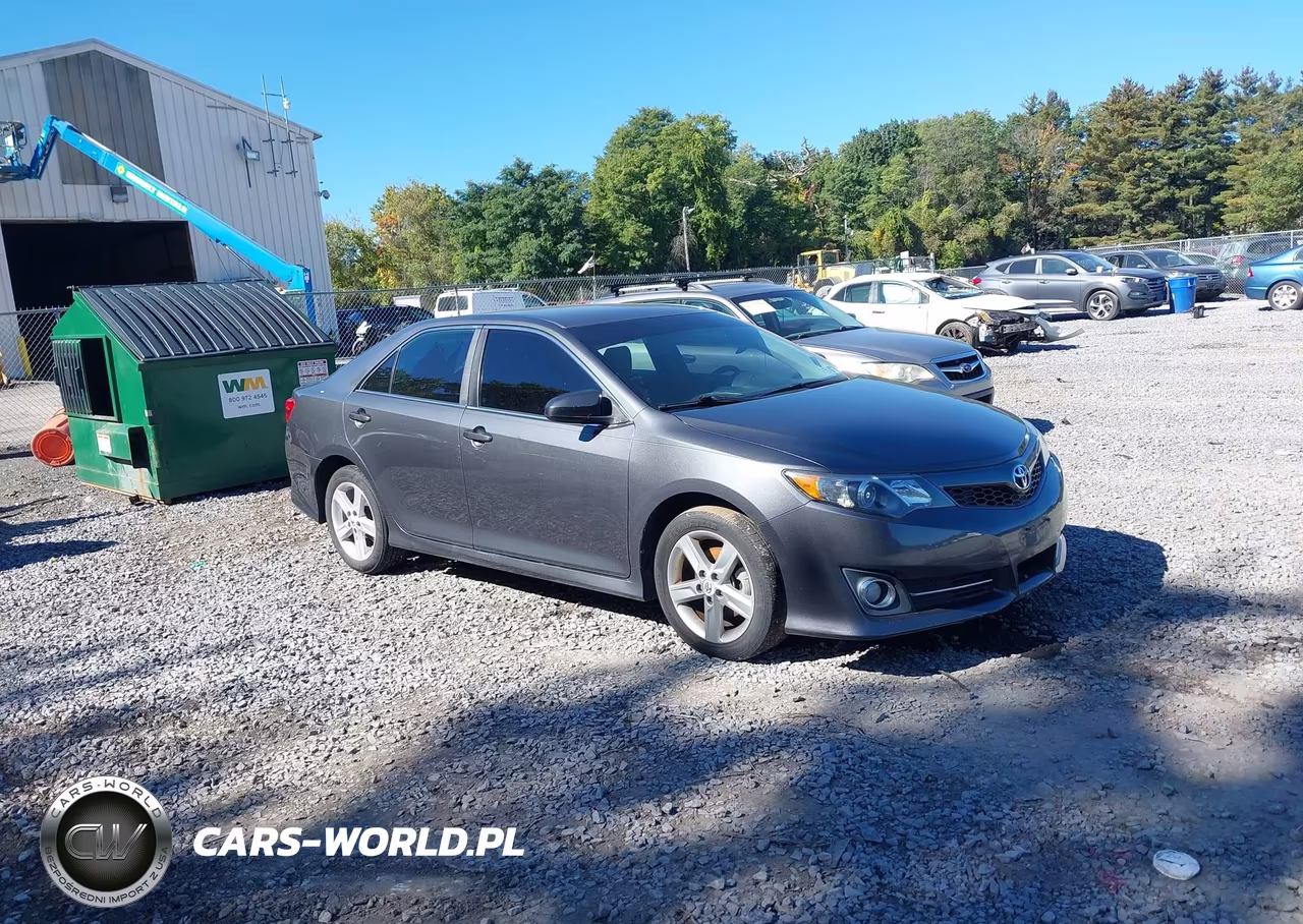 2012 Toyota Camry Se – zdjęcie 1 z 11