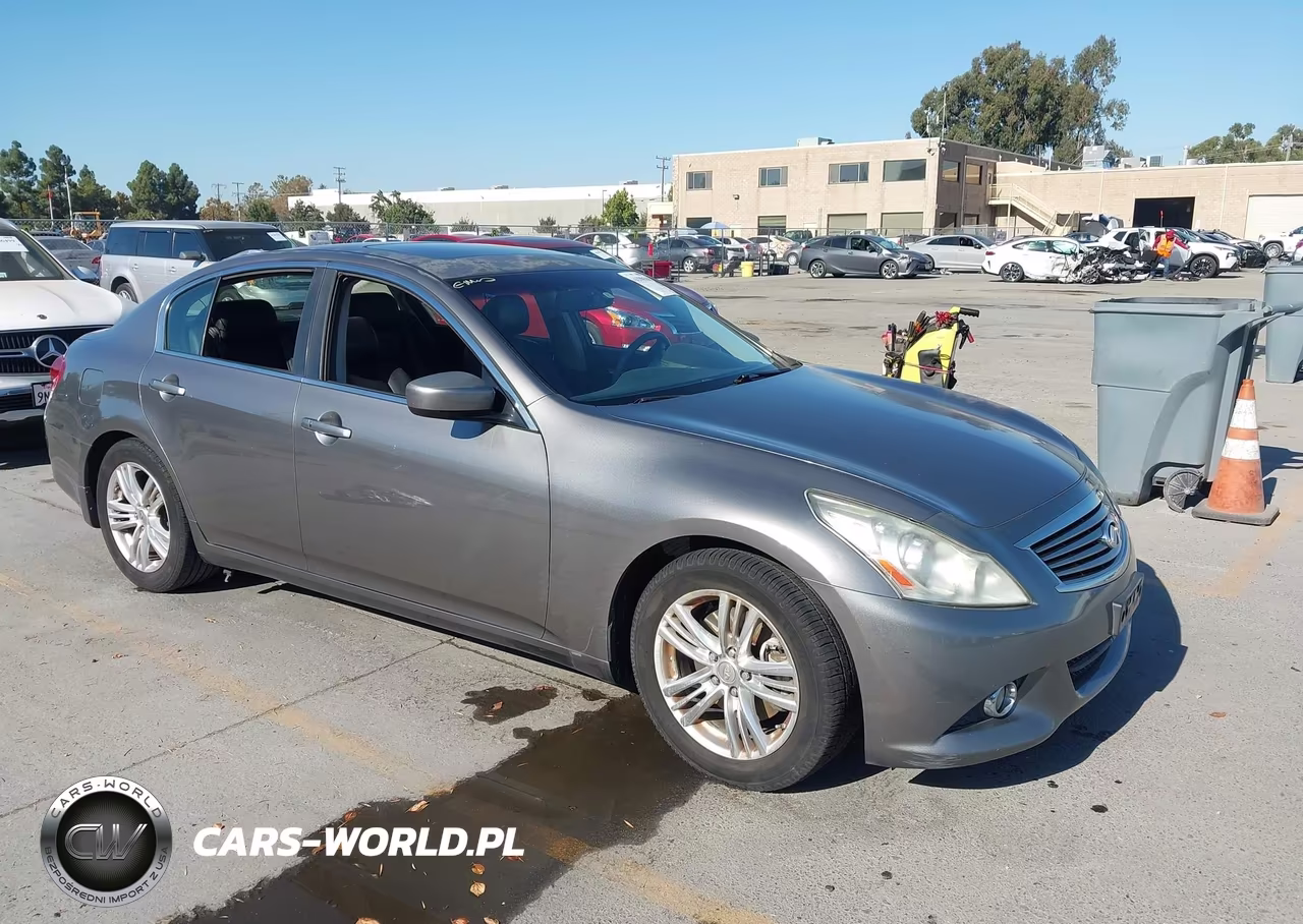 2013 Infiniti G37 Journey