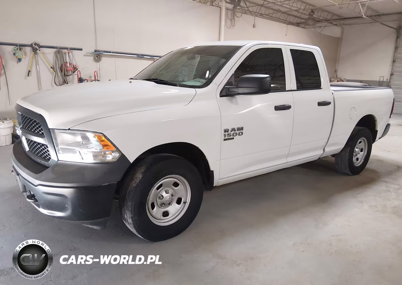 2019 Ram 1500 Classic Tradesman 4X4 6'4 Box VIN:1C6RR7FG6KS636074 - 2