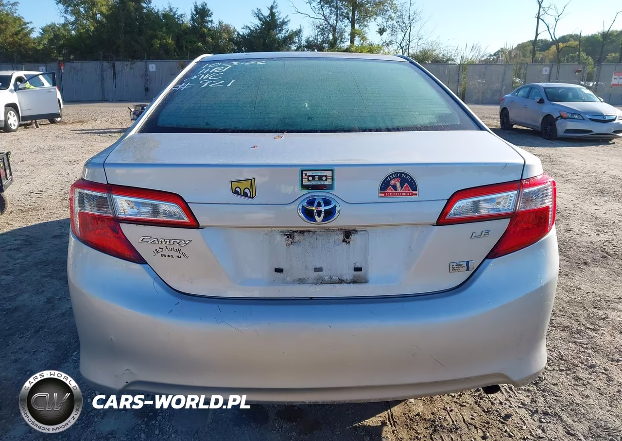 2014 Toyota Camry Hybrid Le VIN:4T1BD1FK6EU109618 - 16
