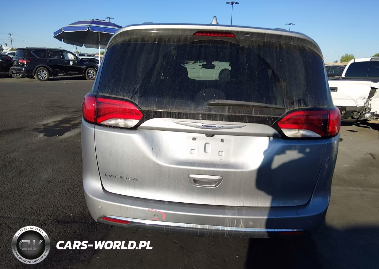 2020 Chrysler Pacifica Touring L VIN:2C4RC1BG2LR128264 - 16