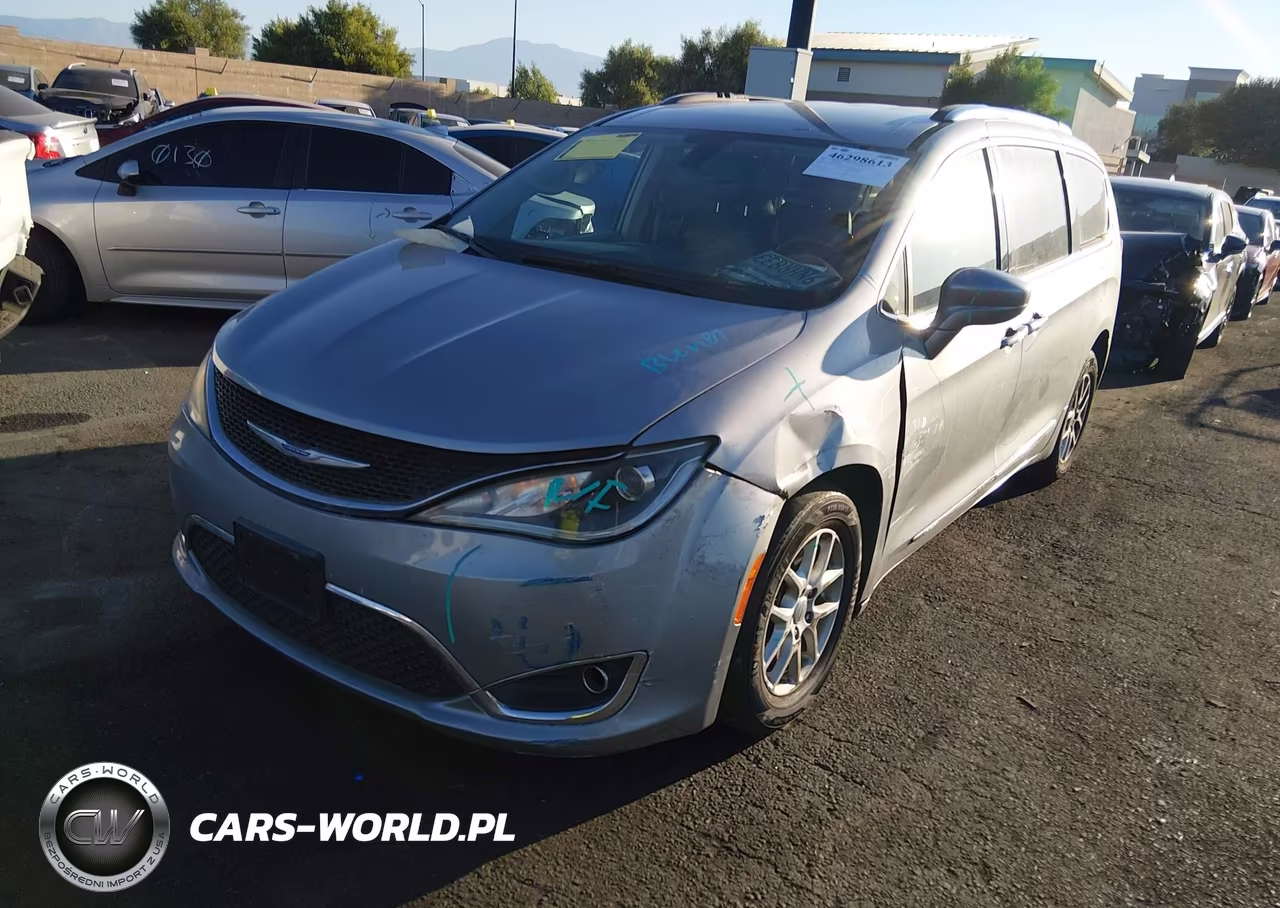 2020 Chrysler Pacifica Touring L VIN:2C4RC1BG2LR128264 - 2
