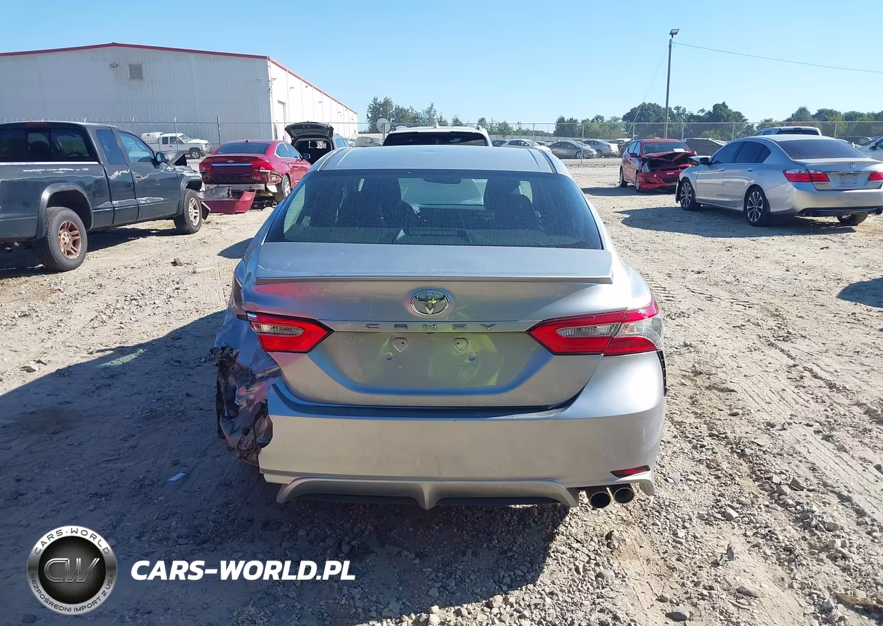2018 Toyota Camry Se VIN:4T1B11HK6JU634078 - 16