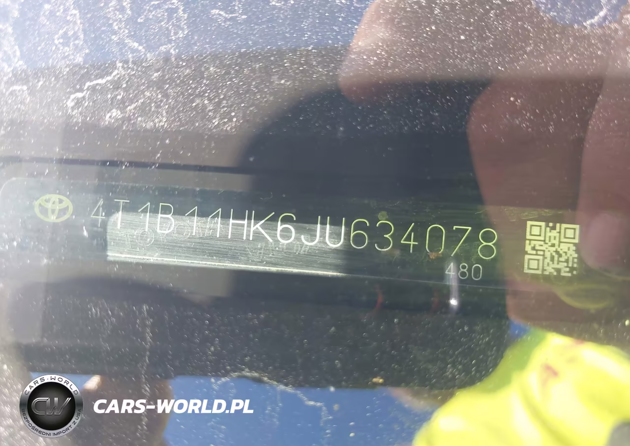 2018 Toyota Camry Se VIN:4T1B11HK6JU634078 - 17
