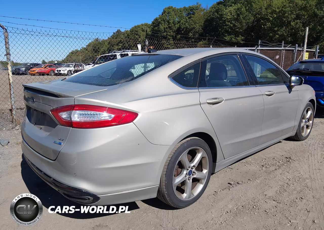 2015 Ford Fusion Se VIN:3FA6P0T90FR260915 - 4
