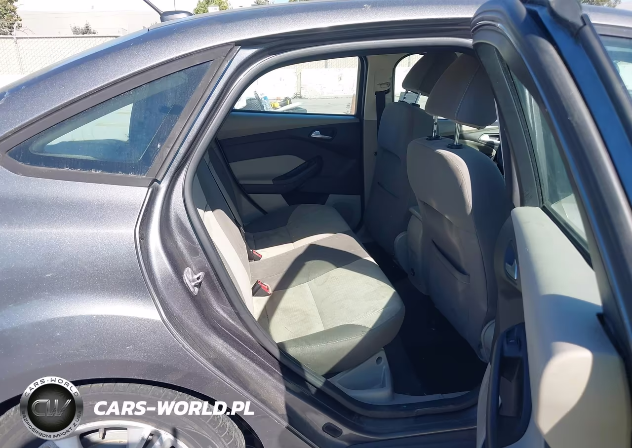 2014 Ford Focus Se VIN:1FADP3F28EL222188 - 8