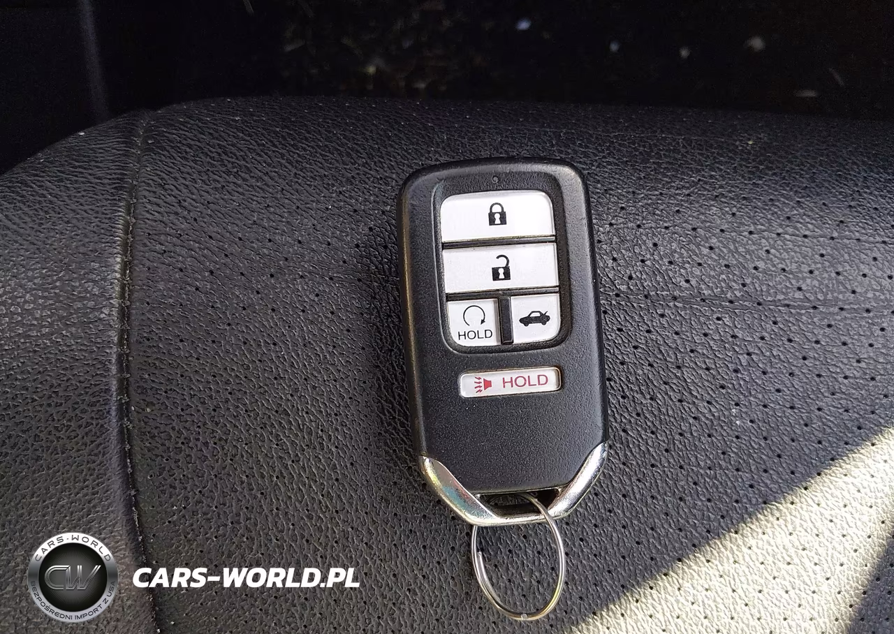 2017 Honda Accord Touring V6 VIN:1HGCR3F91HA008173 - 11