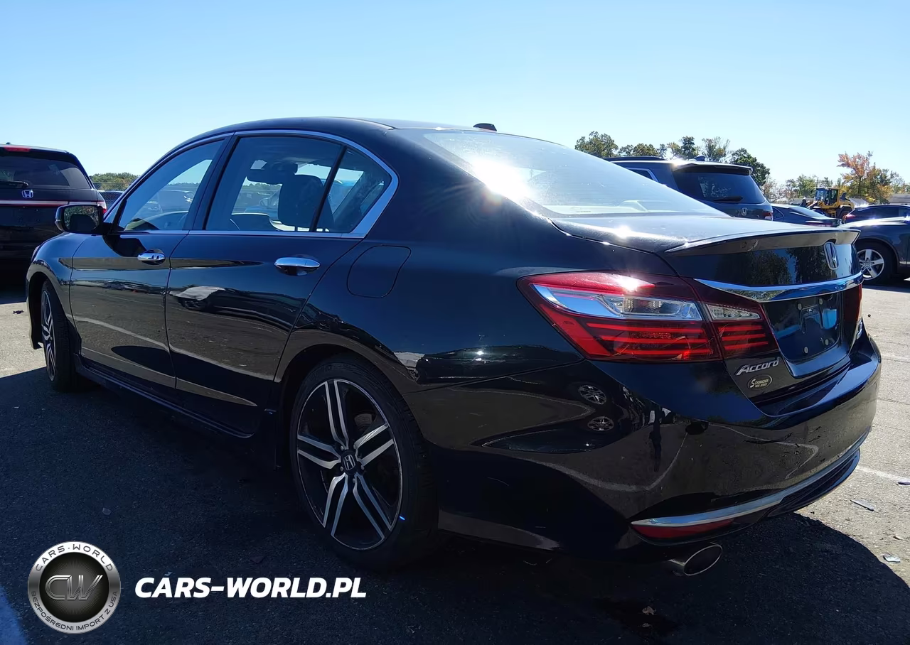 2017 Honda Accord Touring V6 VIN:1HGCR3F91HA008173 - 3