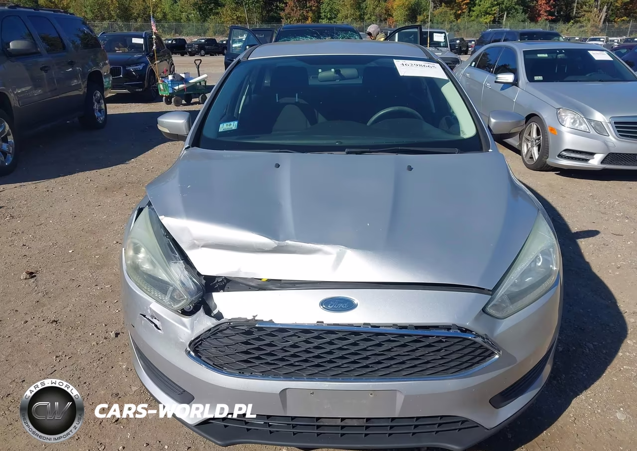2015 Ford Focus Se VIN:1FADP3F22FL204691 - 6