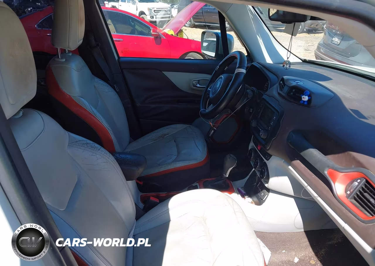 2016 Jeep Renegade Limited VIN:ZACCJADT2GPD71993 - 5