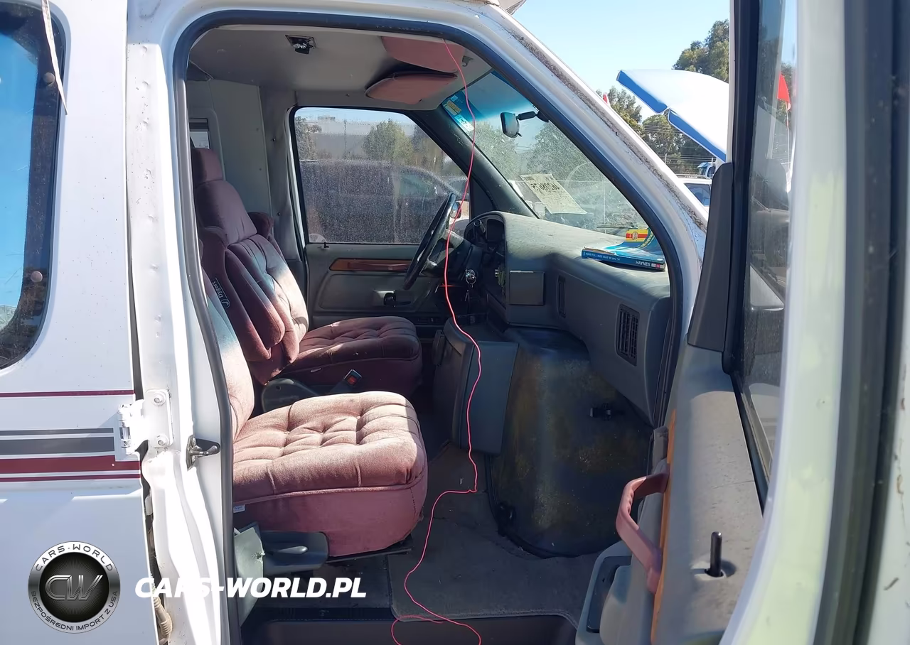 1993 Ford Econoline E250 Super Duty Van VIN:1FDHS24H4PHA35706 - 5