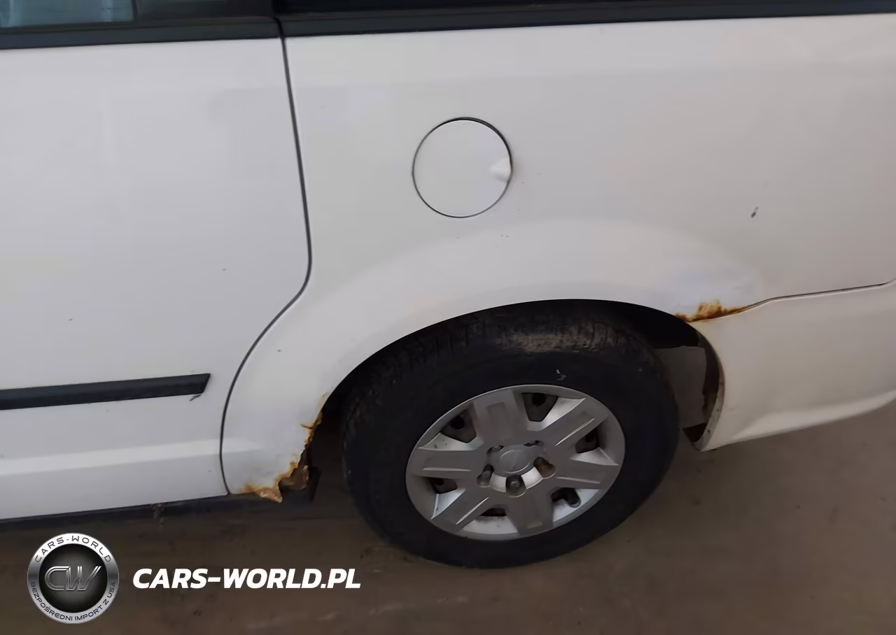2013 Dodge Grand Caravan American Value Pkg VIN:2C4RDGBG3DR557155 - 6