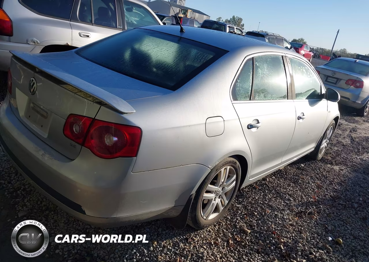 2007 Volkswagen Jetta Wolfsburg Edition VIN:3VWEF71K37M180950 - 4