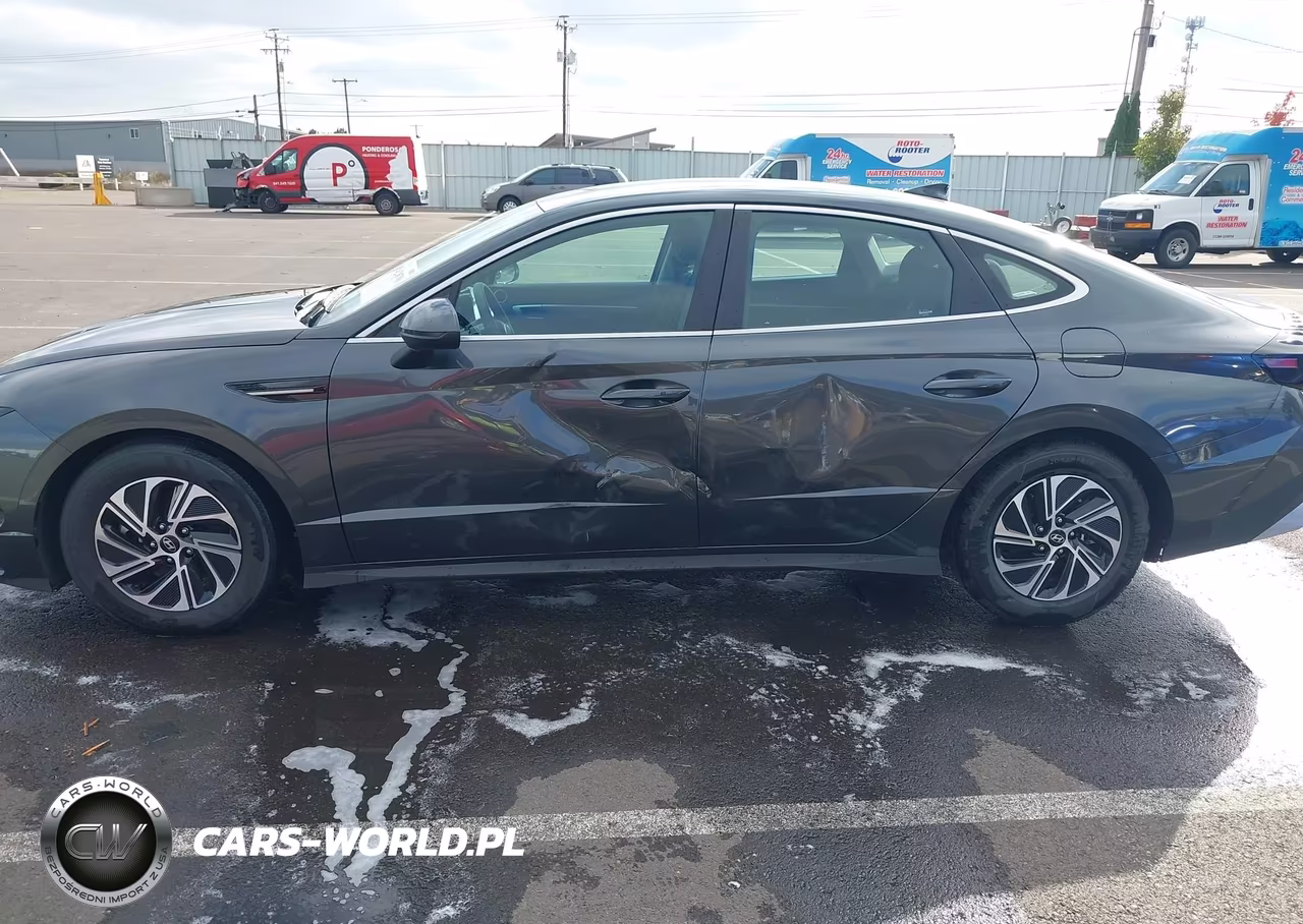 2026 Hyundai Sonata Hybrid Blue VIN:KMHL24JJ4TA157563 - 6