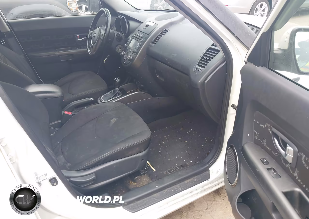 2013 Kia Soul + VIN:KNDJT2A6XD7525803 - 5