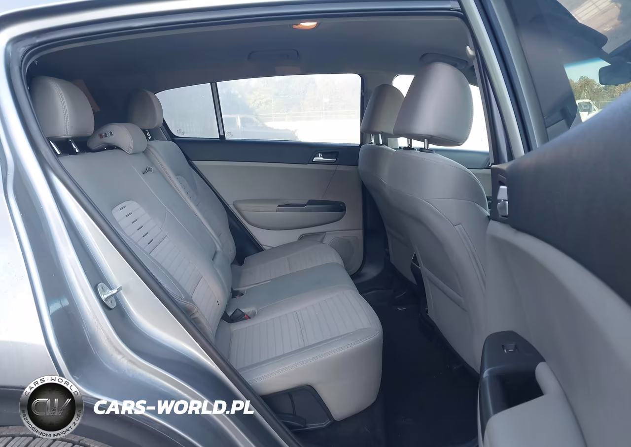 2020 Kia Sportage Lx VIN:KNDPM3AC0L7706250 - 8