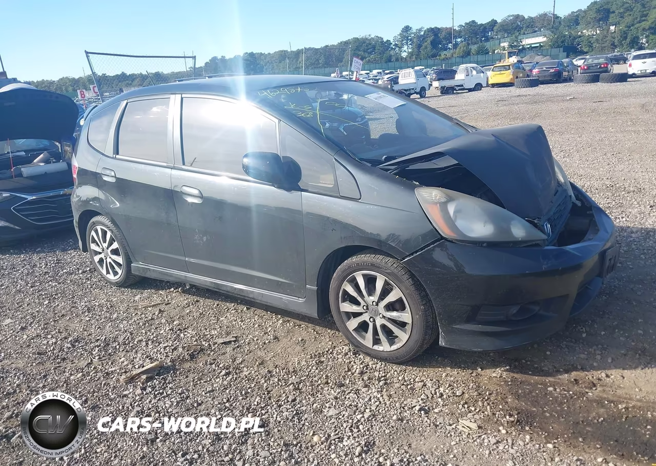 2013 Honda Fit Sport VIN:JHMGE8H50DC071023 - 1