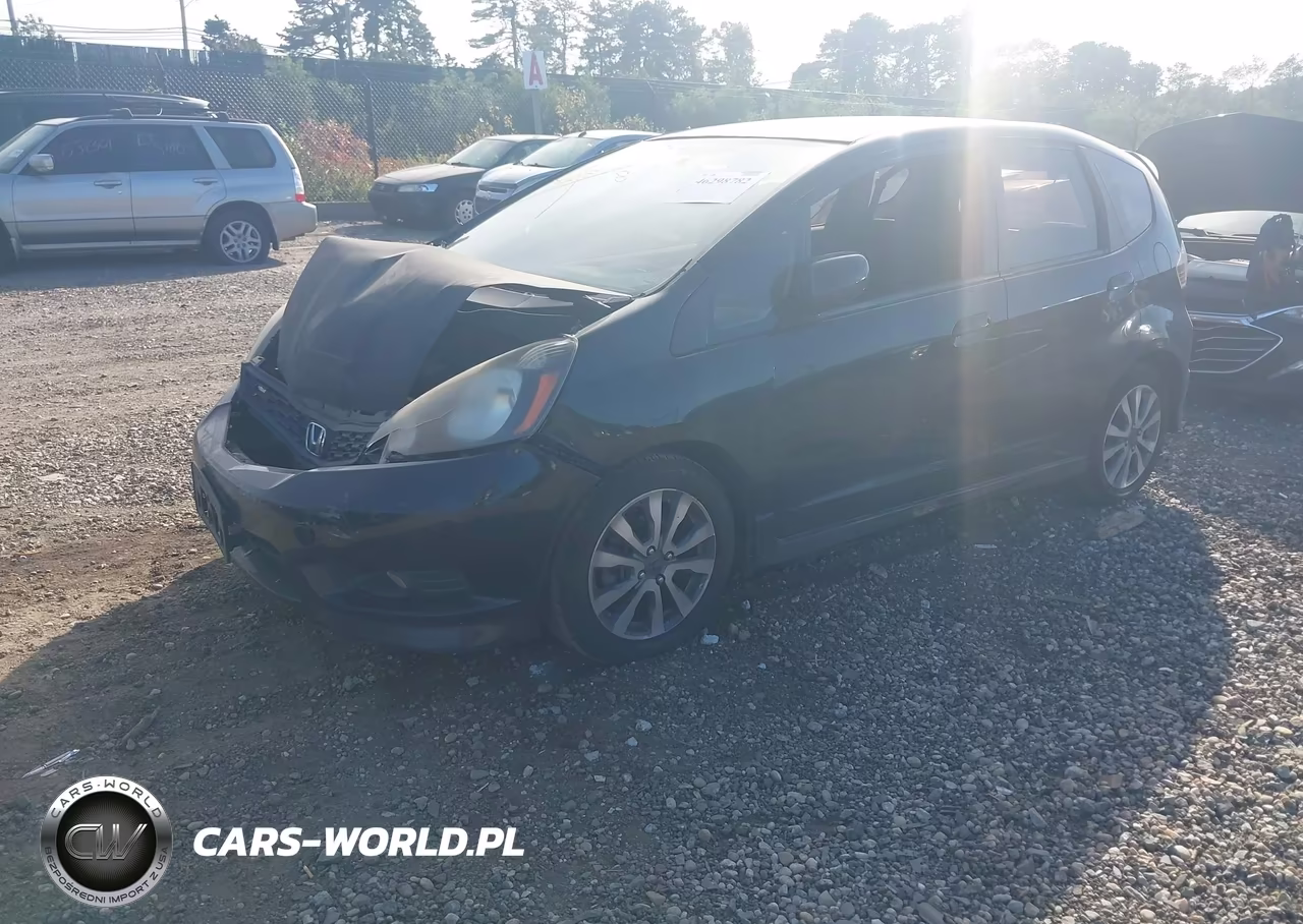 2013 Honda Fit Sport VIN:JHMGE8H50DC071023 - 2