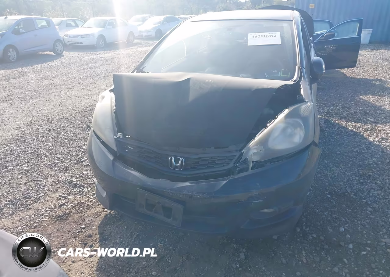 2013 Honda Fit Sport VIN:JHMGE8H50DC071023 - 6
