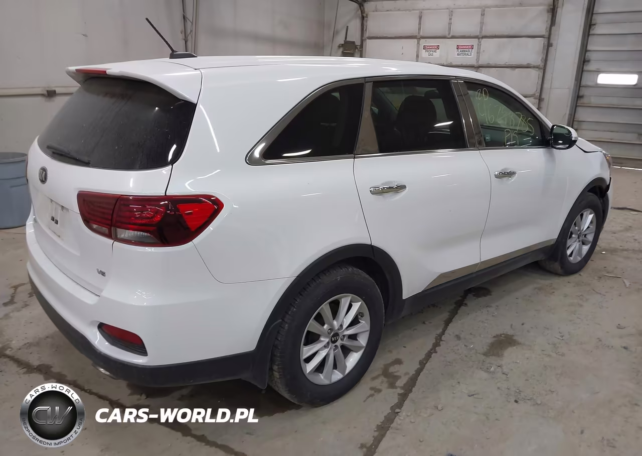 2019 Kia Sorento 3.3L Lx VIN:5XYPGDA56KG441284 - 4