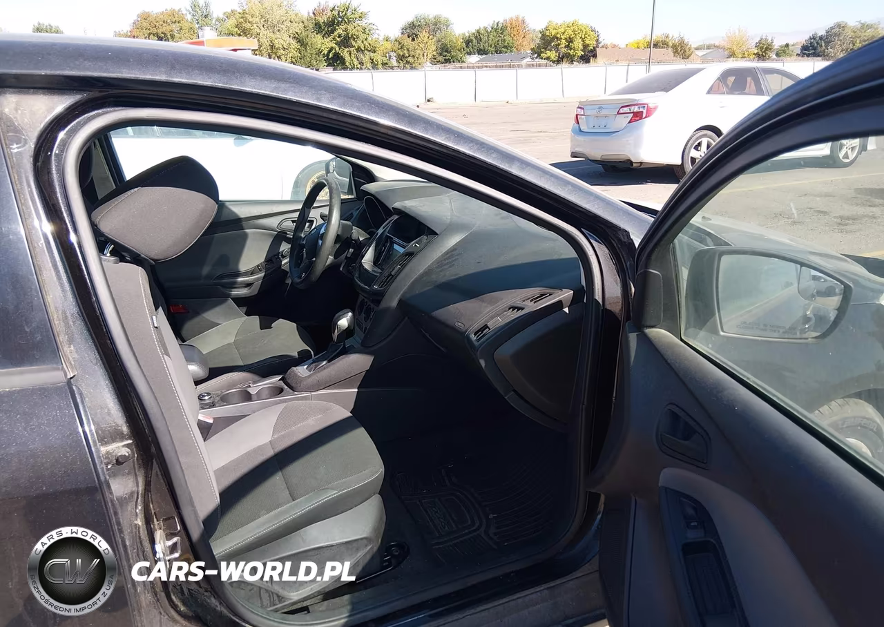 2012 Ford Focus Se VIN:1FAHP3F24CL424671 - 5