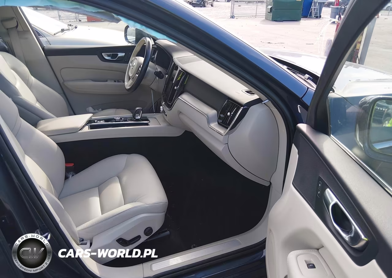 2023 Volvo Xc60 B5 Core VIN:YV4L12RK4P1331255 - 5