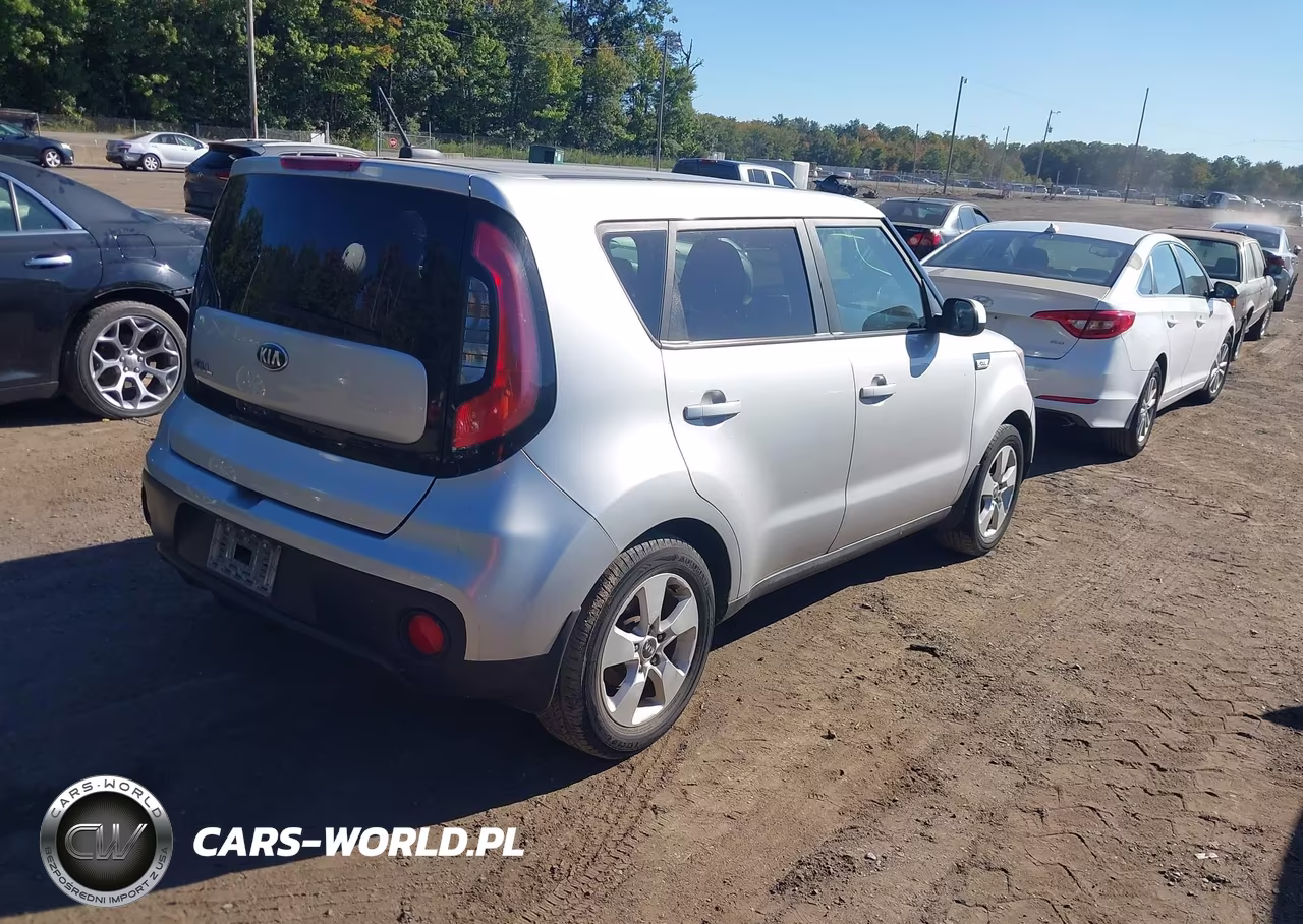 2018 Kia Soul VIN:KNDJN2A27J7505141 - 4