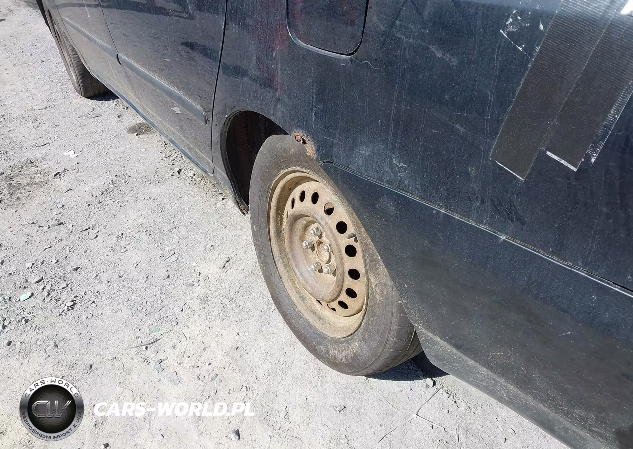 2005 Toyota Corolla Ce VIN:1NXBR32E65Z505013 - 13