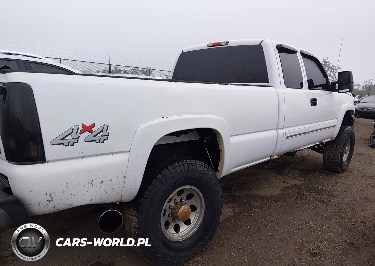 2005 Chevrolet Silverado 2500Hd Ls VIN:1GCHK29255E118472 - 4