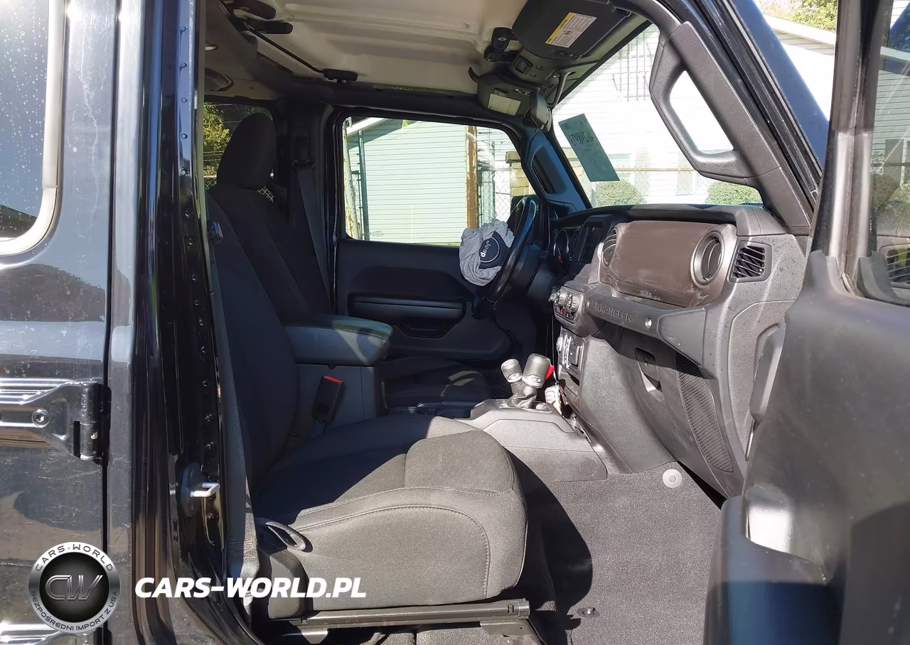 2020 Jeep Wrangler Unlimited Sport S 4X4 VIN:1C4HJXDG8LW342216 - 5