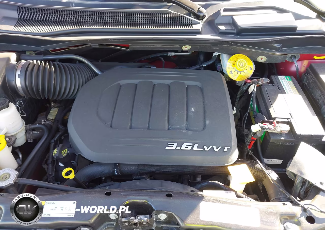 2015 Chrysler Town & Country Touring-L VIN:2C4RC1CG9FR583082 - 10