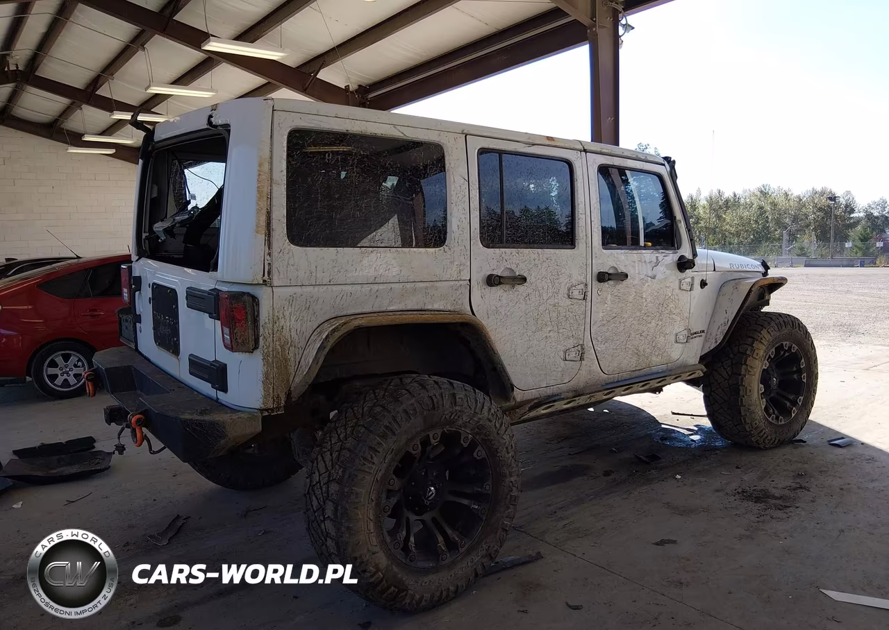2013 Jeep Wrangler Unlimited Rubicon VIN:1C4BJWFG8DL527205 - 4