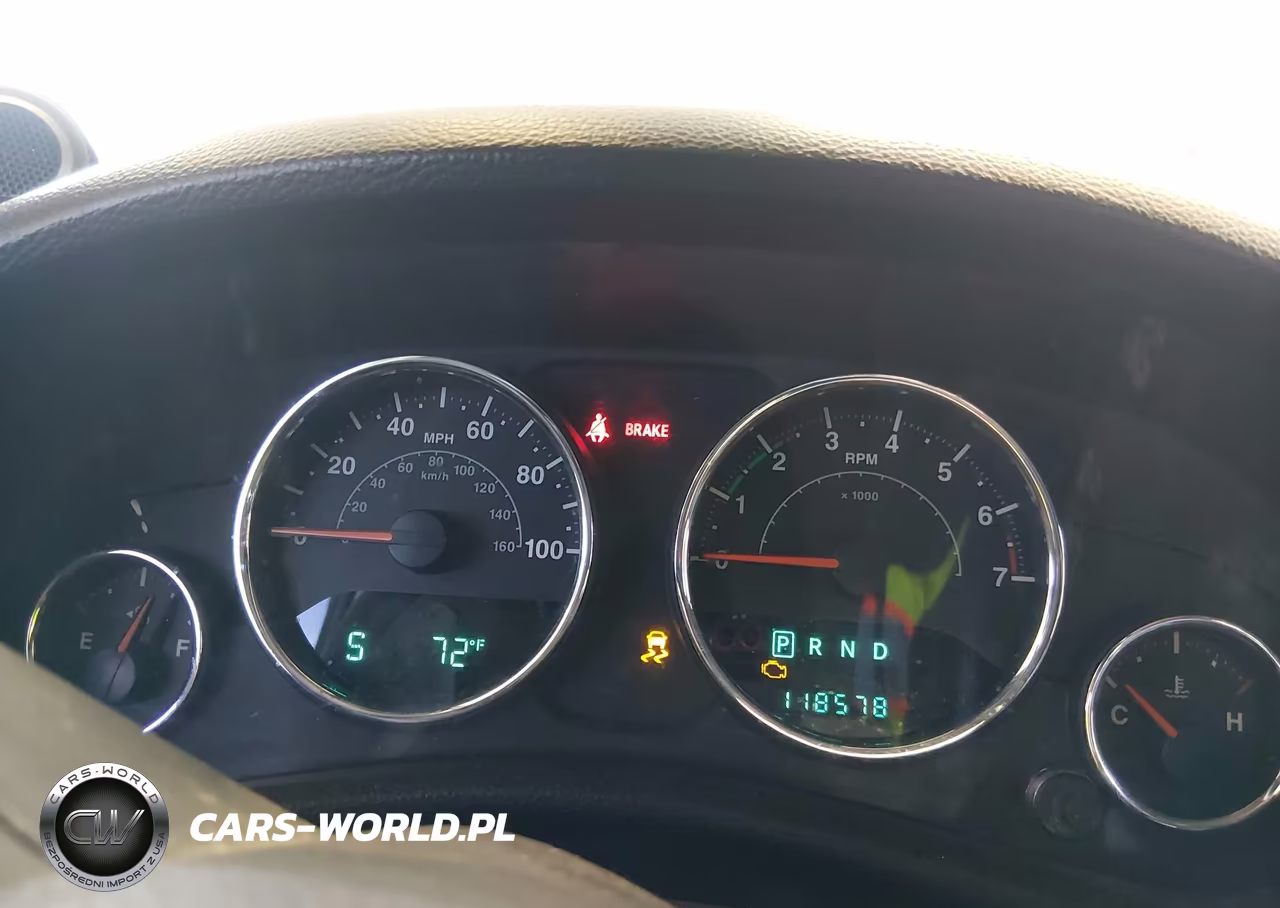 2013 Jeep Wrangler Unlimited Rubicon VIN:1C4BJWFG8DL527205 - 7