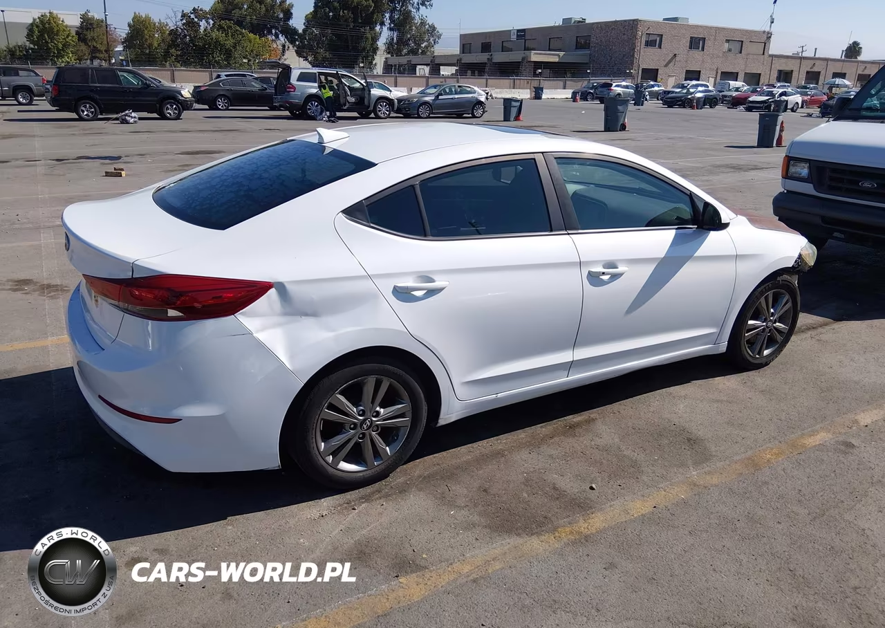 2017 Hyundai Elantra Value Edition VIN:5NPD84LF8HH141690 - 4
