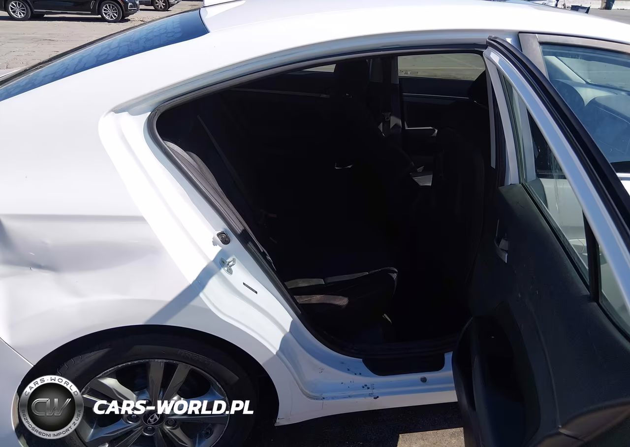 2017 Hyundai Elantra Value Edition VIN:5NPD84LF8HH141690 - 8
