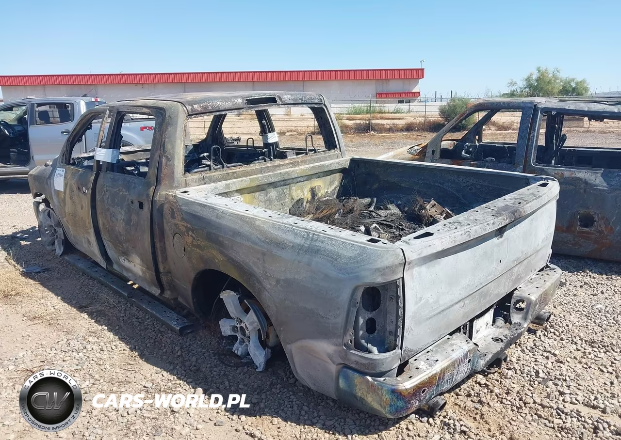 2015 Ram 1500 Big Horn VIN:1C6RR7LM5FS642822 - 3