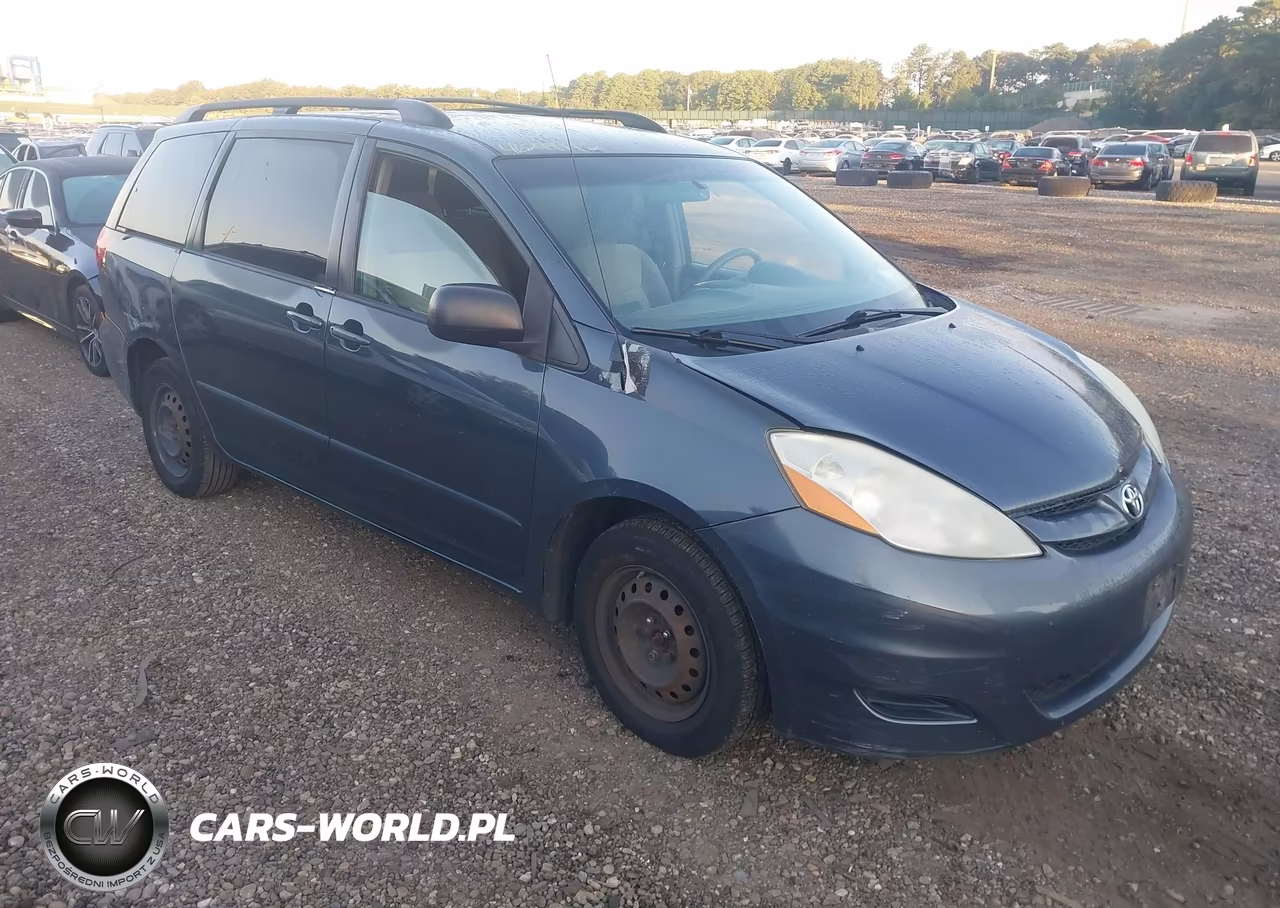 2009 Toyota Sienna Le – zdjęcie 1 z 12