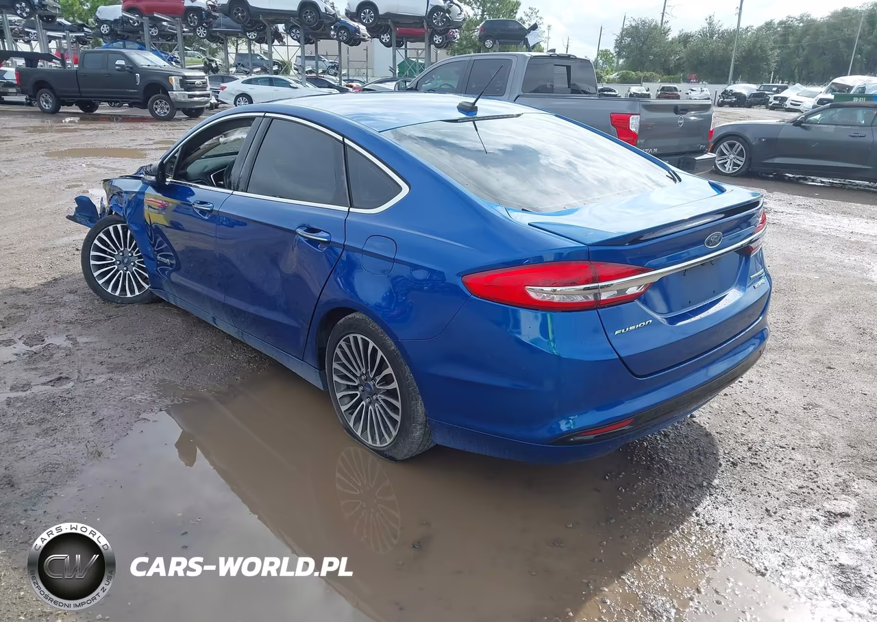 2017 Ford Fusion Hybrid Titanium VIN:3FA6P0RU9HR138083 - 3