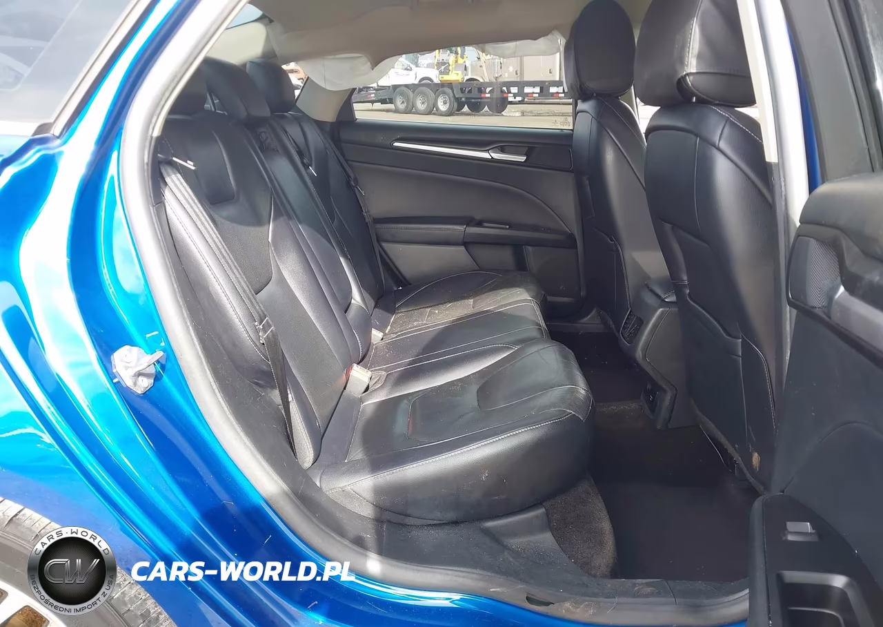 2017 Ford Fusion Hybrid Titanium VIN:3FA6P0RU9HR138083 - 8