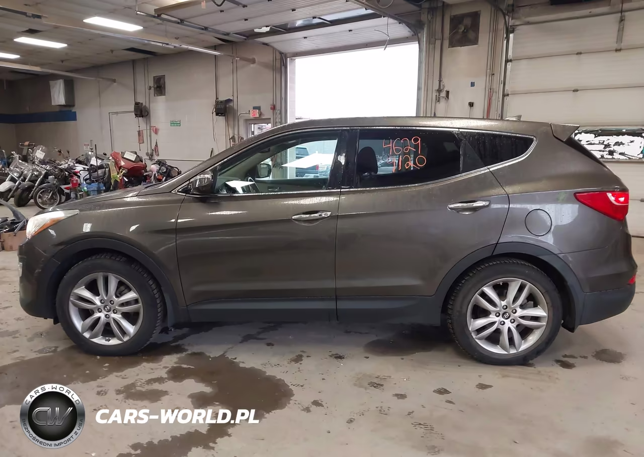 2013 Hyundai Santa Fe Sport 2.0T VIN:5XYZW3LA1DG028806 - 12