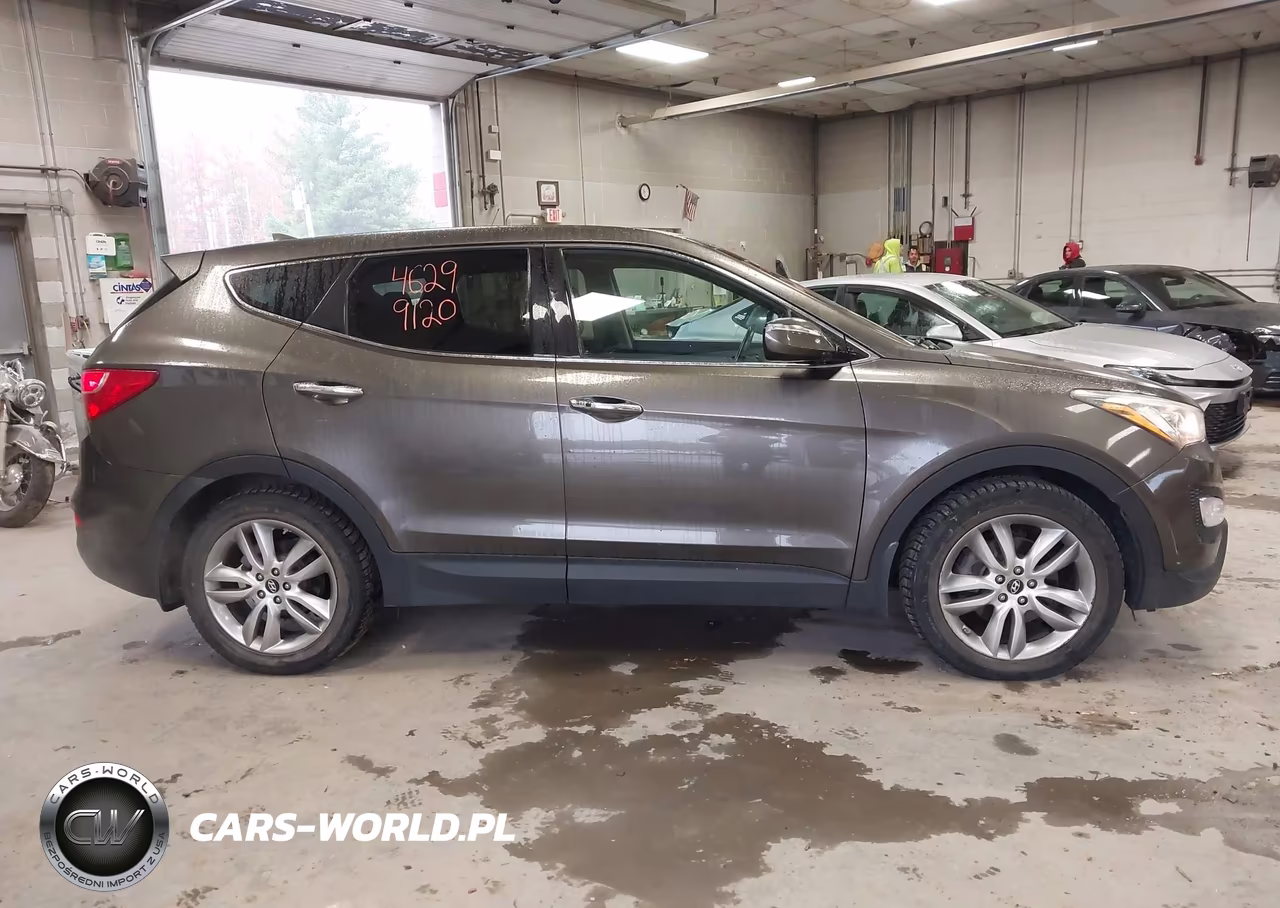 2013 Hyundai Santa Fe Sport 2.0T VIN:5XYZW3LA1DG028806 - 14