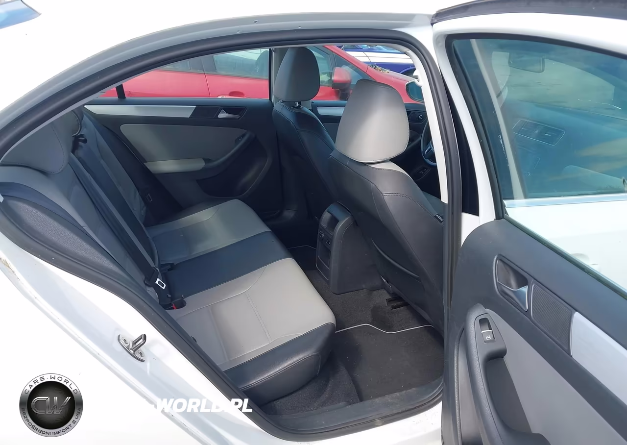 2013 Volkswagen Jetta Hybrid Se VIN:3VW637AJ5DM284517 - 8