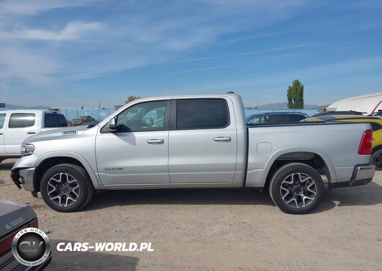 2026 Ram 1500 Laramie 4X4 5'7 Box VIN:1C6SRFJP1TN306748 - 14