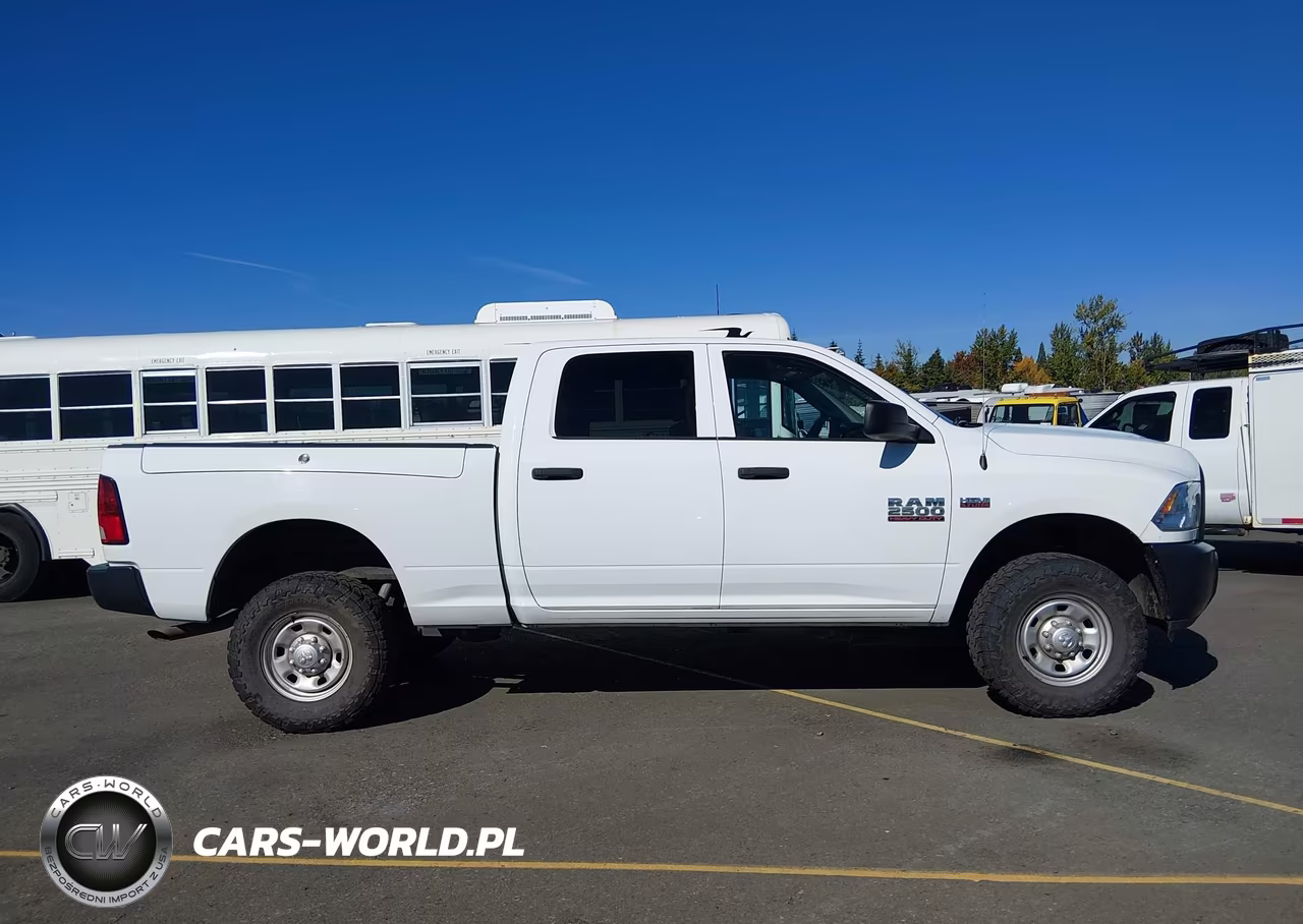 2018 Ram 2500 Tradesman 4X4 6'4 Box VIN:3C6TR5CT2JG306689 - 13