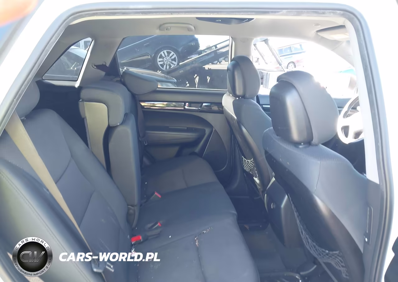 2011 Kia Sorento Lx VIN:5XYKT3A15BG184325 - 8