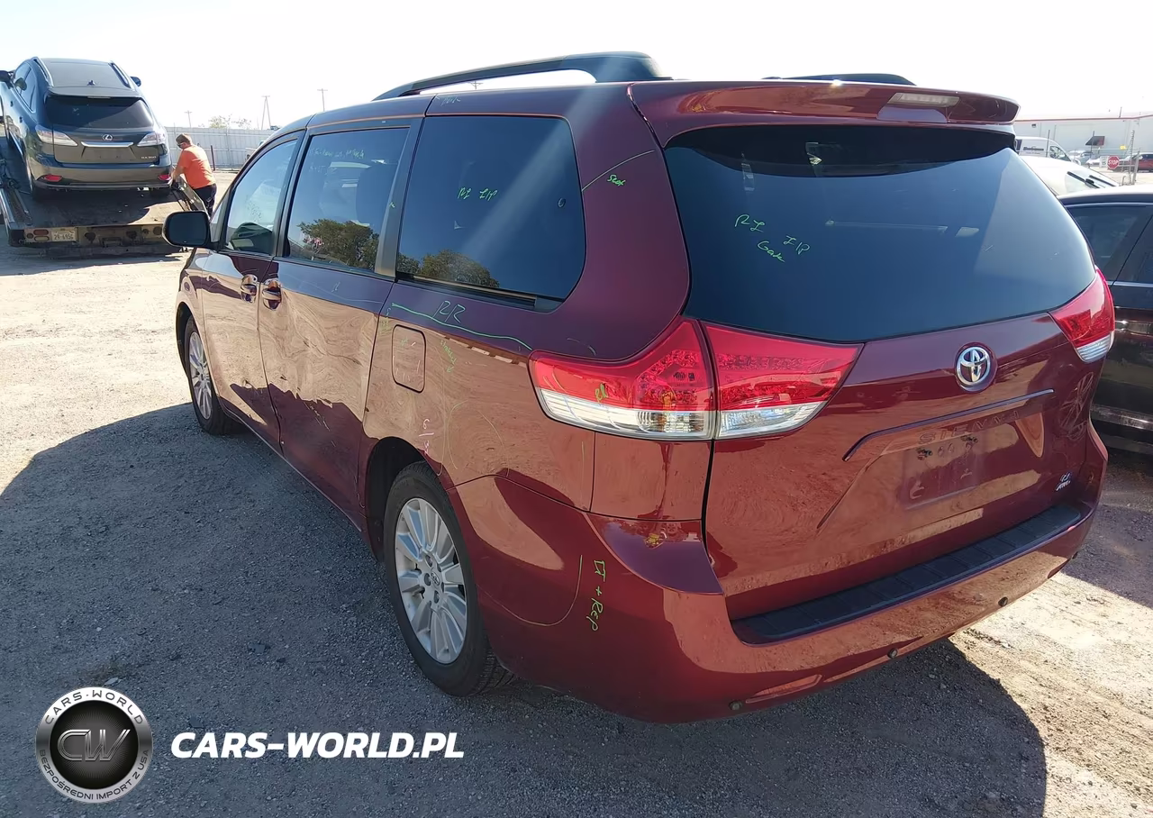 2013 Toyota Sienna Le 7 Passenger VIN:5TDJK3DC6DS052630 - 3