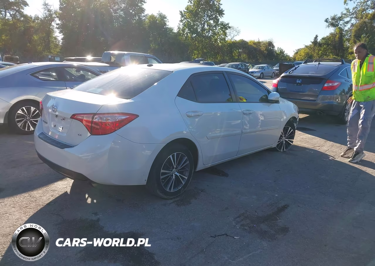 2019 Toyota Corolla Le VIN:5YFBURHE9KP906223 - 4