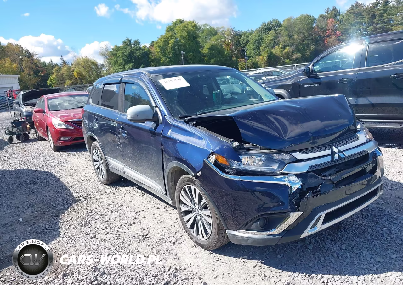 2019 Mitsubishi Outlander Es