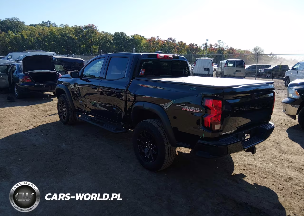 2026 Chevrolet Colorado 4Wd Trail Boss VIN:1GCPTEEK2T1187818 - 3