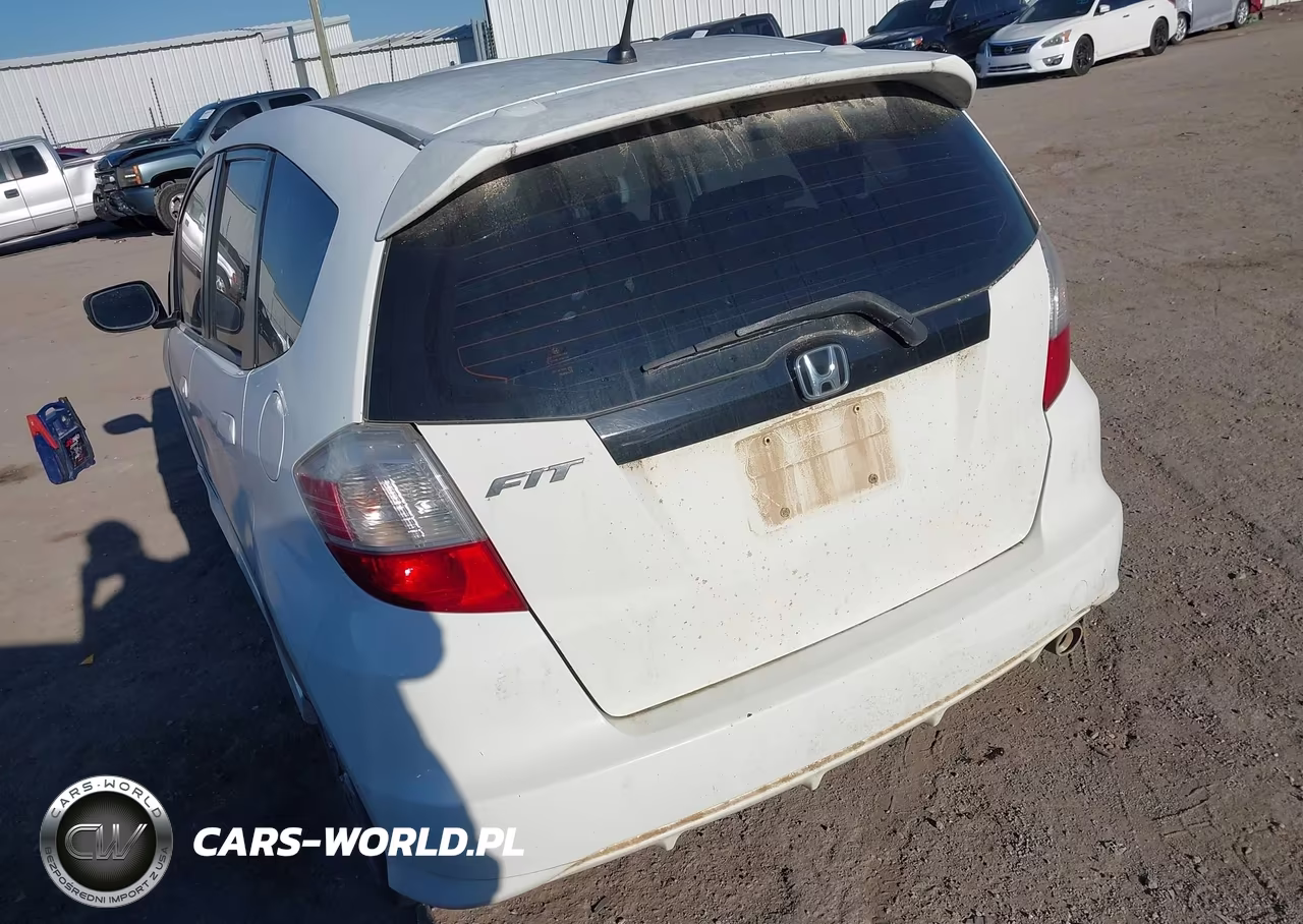 2012 Honda Fit Sport VIN:JHMGE8H57CC041791 - 3